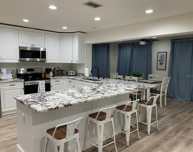 23184 Glory Avenue - Photo Thumbnail 9