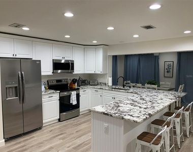 23184 Glory Avenue - Photo Thumbnail 8
