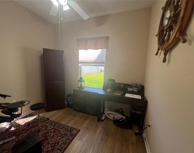 1717 Sunderland Drive - Photo Thumbnail 13