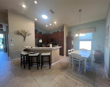 1717 Sunderland Drive - Photo Thumbnail 5