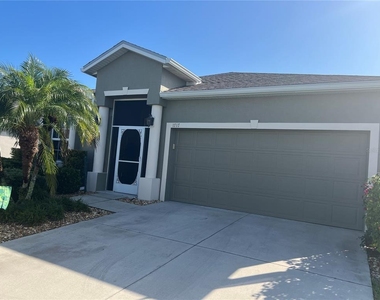 1717 Sunderland Drive - Photo Thumbnail 2
