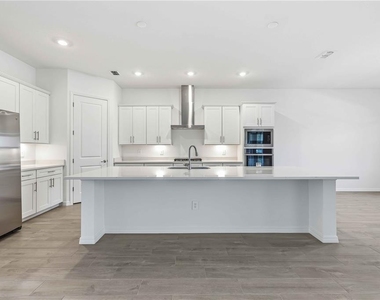 5420 Lightning Whelk Lane - Photo Thumbnail 7