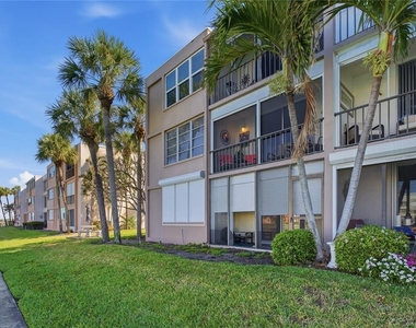 7540 Bay Island Drive S - Photo Thumbnail 46