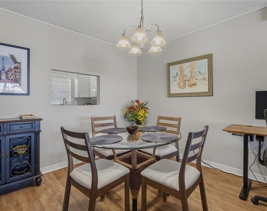 7540 Bay Island Drive S - Photo Thumbnail 4