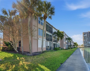 7540 Bay Island Drive S - Photo Thumbnail 42