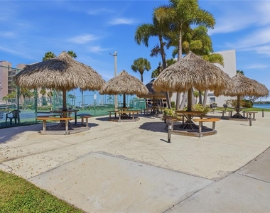 7540 Bay Island Drive S - Photo Thumbnail 53