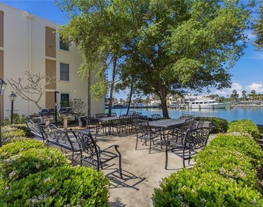 7540 Bay Island Drive S - Photo Thumbnail 47