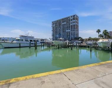 7540 Bay Island Drive S - Photo Thumbnail 54