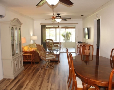 5062 Live Oak Circle - Photo Thumbnail 5