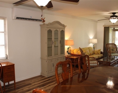 5062 Live Oak Circle - Photo Thumbnail 7
