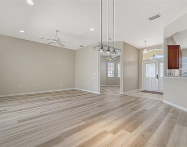 5939 Sandstone Avenue - Photo Thumbnail 6