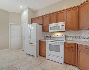 5939 Sandstone Avenue - Photo Thumbnail 16