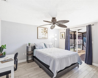 5320 Moeller Avenue - Photo Thumbnail 7