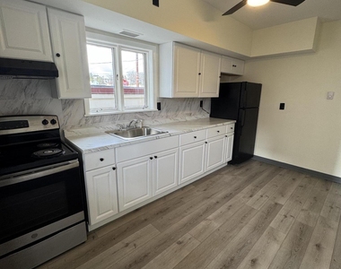 615 3rd Street - Photo Thumbnail 3