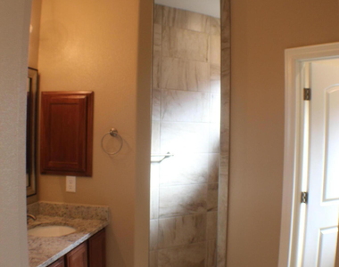 6757 Ixtapa Place - Photo Thumbnail 32