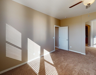 6757 Ixtapa Place - Photo Thumbnail 22