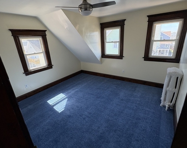 689 Maplewood Avenue - Photo Thumbnail 13