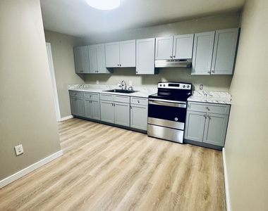 124 Meriden Road - Photo Thumbnail 1
