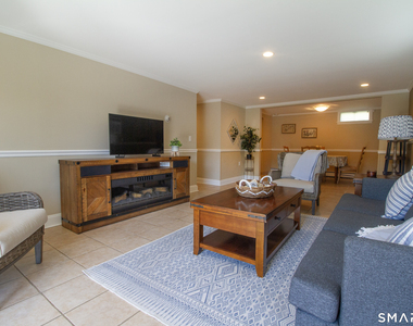 14 Lake Drive - Photo Thumbnail 4