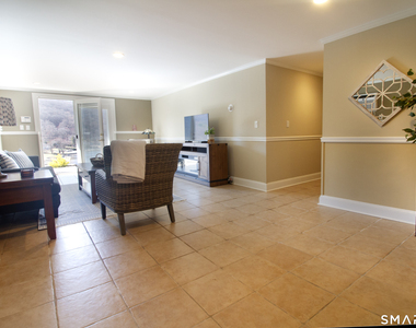 14 Lake Drive - Photo Thumbnail 8