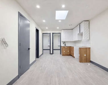 2410 pacific street - Photo Thumbnail 1