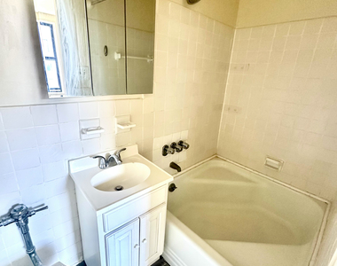 1902 Beverley Road - Photo Thumbnail 3