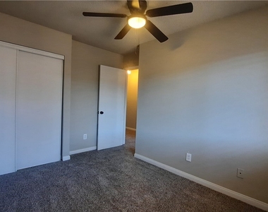 1632 Marathon Drive - Photo Thumbnail 17