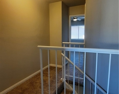 1632 Marathon Drive - Photo Thumbnail 12