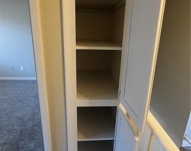 1632 Marathon Drive - Photo Thumbnail 18