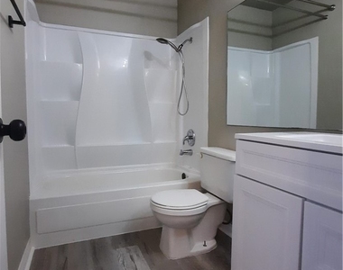 1632 Marathon Drive - Photo Thumbnail 14