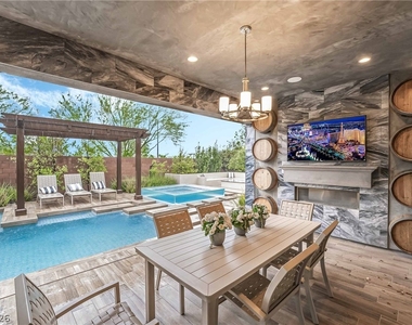 3084 Amoruccio Court - Photo Thumbnail 20