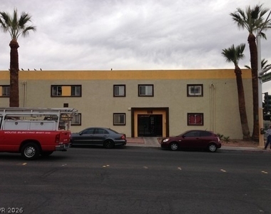 1116 E Ogden Avenue - Photo Thumbnail 1
