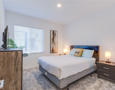 145 Aqua Commons Lane - Photo Thumbnail 11