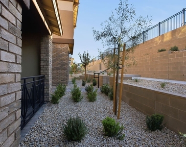 115 Cinder Cone Lane - Photo Thumbnail 19