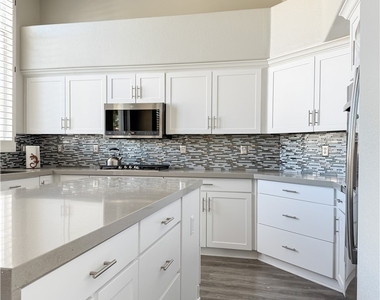 2012 Scarlet Rose Drive - Photo Thumbnail 23