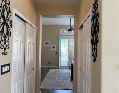 2012 Scarlet Rose Drive - Photo Thumbnail 17