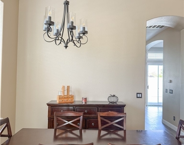 2012 Scarlet Rose Drive - Photo Thumbnail 8