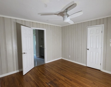 136 Hillsdale Drive Se - Photo Thumbnail 6