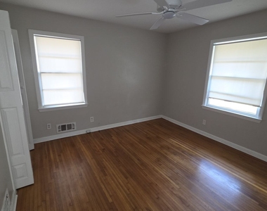 136 Hillsdale Drive Se - Photo Thumbnail 11