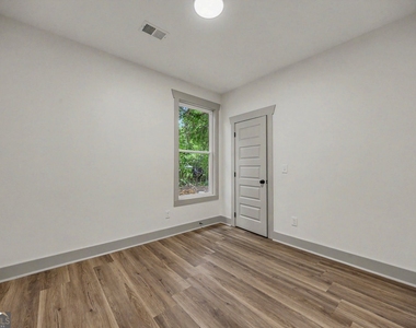 3 Forsyth Street Ne - Photo Thumbnail 11