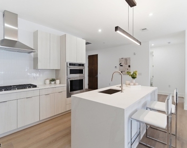 423 South Avenue West - Photo Thumbnail 10