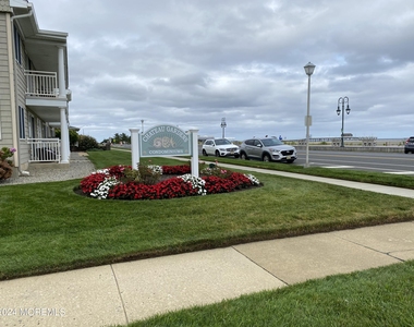 205 Ocean Avenue - Photo Thumbnail 10