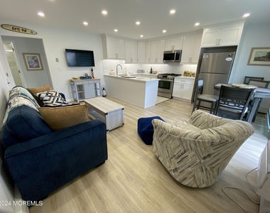 205 Ocean Avenue - Photo Thumbnail 4