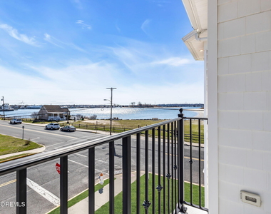 550 Whiting Avenue - Photo Thumbnail 36