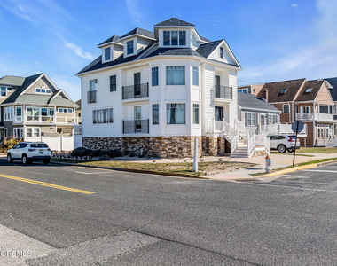 550 Whiting Avenue - Photo Thumbnail 1