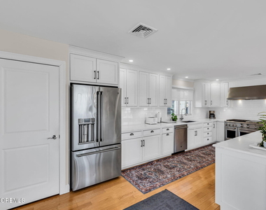 550 Whiting Avenue - Photo Thumbnail 30