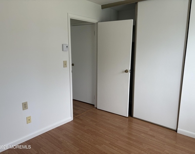 21 Newbury Row - Photo Thumbnail 21