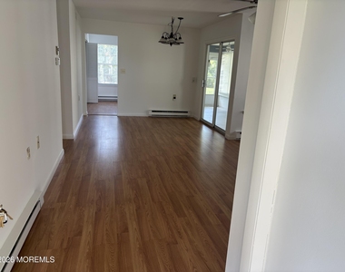 21 Newbury Row - Photo Thumbnail 7