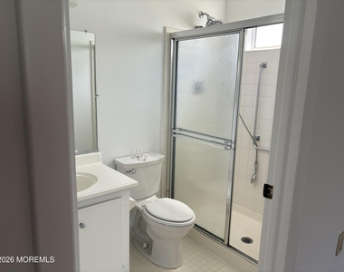 21 Newbury Row - Photo Thumbnail 17