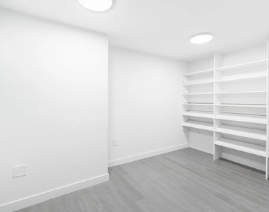 West 65  St  - Photo Thumbnail 4